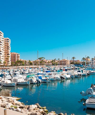 Restaurante frente al puerto deportivo de Portixol